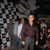 Salman Khan - Salman Khan hosts Chillar Party premiere